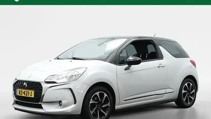 Wit Gebruikt 2018 DS Automobiles DS3 Connected Chic Hatchback | € 7.950 (Super prijs)