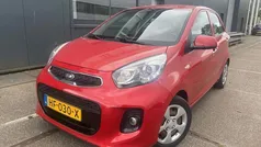 Rood Gebruikt 2015 Kia Picanto Hatchback | € 6.250 (Eerlijke prijs)