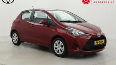 Gebruikt 2017 Toyota Yaris Hybrid Hatchback | € 15.499 (Eerlijke prijs)