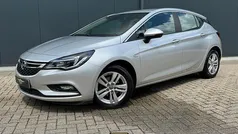 Grijs Gebruikt 2017 Opel Astra Business Hatchback | € 9.940 (Goede deal)