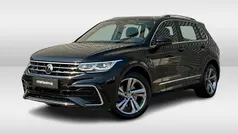Zwart Gebruikt 2021 VW Tiguan R-line SUV | € 38.450 (Eerlijke prijs)
