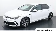 Gebruikt 2020 VW Golf VII R-line Hatchback | € 24.440 (Eerlijke prijs)