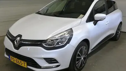 Wit Gebruikt 2017 Renault Clio GrandTour Zen Stationwagen | € 6.945 (Eerlijke prijs)