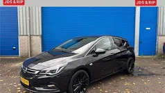 Zwart Gebruikt 2016 Opel Astra Innovation Hatchback | € 8.950 (Eerlijke prijs)