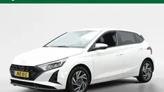 Wit Gebruikt 2024 Hyundai i20 Comfort Hatchback | € 20.345 (Eerlijke prijs)
