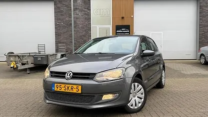 Grijs (metallic) Occasion 2011 VW Polo Comfortline Hatchback | € 4.299 (Eerlijke prijs)