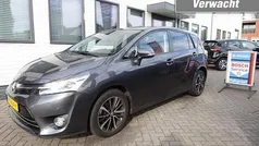 Grijs Gebruikt 2017 Toyota Verso MPV | € 17.950 (Eerlijke prijs)