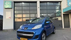 Blauw Gebruikt 2010 Peugeot 107 Urban Move Hatchback | € 1.999 (Eerlijke prijs)