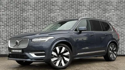 Blauw Occasion 2024 Volvo XC90 Plus SUV | € 64.894 (Goede deal)