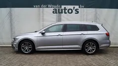 Grijs, andere lak Gebruikt 2019 VW Passat Highline Stationwagen | € 17.900 (Eerlijke prijs)