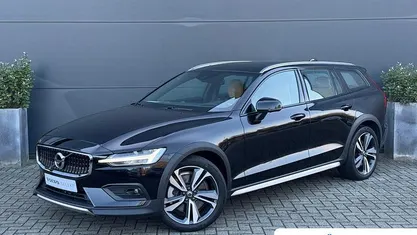 Occasion Volvo V60 CC Pro 2021 Stationwagen