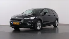 Zwart Gebruikt 2021 Ford Mondeo Titanium Stationwagen | € 24.330 (Eerlijke prijs)