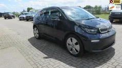 Blauw Gebruikt 2019 BMW i3 Basis Hatchback | € 17.950 (Eerlijke prijs)