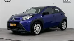 Blauw Gebruikt 2023 Toyota Aygo Limited Hatchback | € 17.445 (Eerlijke prijs)