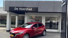 Gebruikt 2022 Mazda 2 Luxury Hatchback | € 19.950 (Eerlijke prijs)