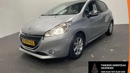 Grijs Gebruikt 2015 Peugeot 208 Style Hatchback | € 9.690 (Eerlijke prijs)