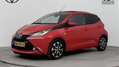 Rood Gebruikt 2017 Toyota Aygo X-wave Hatchback | € 9.980 (Eerlijke prijs)