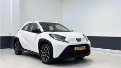 Wit Gebruikt 2024 Toyota Aygo Play Hatchback | € 15.949 (Goede deal)