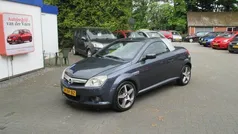 Grijs Gebruikt 2007 Opel Tigra Cabriolet | € 2.895 (Eerlijke prijs)