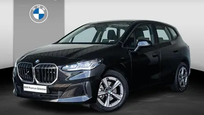 Zwart Occasion 2023 BMW 218 Comfort Edition Stationwagen | € 29.900 (Eerlijke prijs)