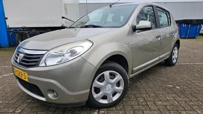 Occasion Dacia Sandero Lauréate 87 PK (63 kW) 2008 Grijs Hatchback