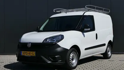Wit Gebruikt 2022 Fiat Doblò MPV | € 12.572 (Eerlijke prijs)