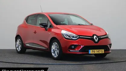 Rouge flamme Occasion 2017 Renault Clio IV LIMITED Hatchback | € 8.445 (Eerlijke prijs)