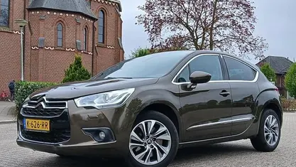 Bruin Gebruikt 2011 Citroën DS4 Sport Chic Hatchback | € 5.499 (Goede deal)