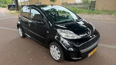 Zwart Gebruikt 2012 Peugeot 107 Hatchback | € 4.249 (Eerlijke prijs)