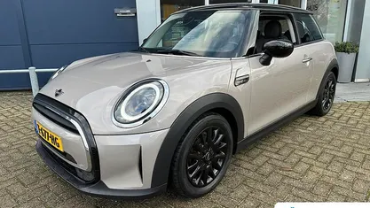 Occasion 2023 Mini Cooper Hatchback | € 25.895 (Eerlijke prijs)