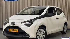 Wit Gebruikt 2020 Toyota Aygo Hatchback | € 10.900 (Eerlijke prijs)