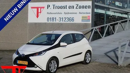 Occasion Toyota Aygo X-play 69 PK (50 kW) 2017 Hatchback