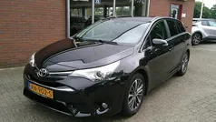 Zwart Gebruikt 2018 Toyota Avensis Skyview Edition Stationwagen | € 15.900 (Goede deal)