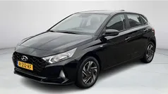 Zwart Gebruikt 2022 Hyundai i20 Comfort Hatchback | € 16.890 (Eerlijke prijs)