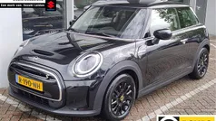 Gebruikt 2022 Mini Cooper S Hatchback | € 19.945 (Eerlijke prijs)