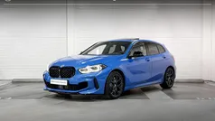 Blauw, metallic lak Gebruikt 2022 BMW M135 Basis Hatchback | € 44.900 (Eerlijke prijs)