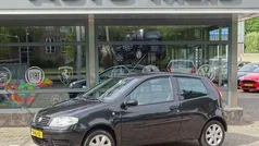 Zwart Gebruikt 2005 Fiat Punto Young Hatchback | € 1.495 (Eerlijke prijs)