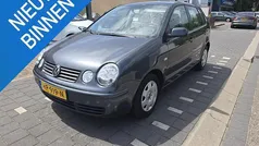 Grijs Gebruikt 2005 VW Polo Hatchback | € 2.250 (Eerlijke prijs)