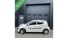 Wit Gebruikt 2010 Nissan Pixo Hatchback | € 1.899 (Eerlijke prijs)
