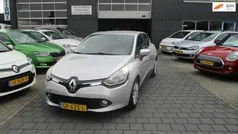 Grijs Gebruikt 2015 Renault Clio IV Night&Day Hatchback | € 3.740 (Eerlijke prijs)