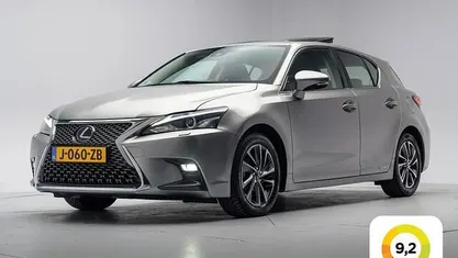 Gebruikt 2020 Lexus CT200h Hatchback | € 18.909 (Eerlijke prijs)