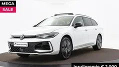 Wit Nieuw 2024 VW Passat R-line Edition Stationwagen | € 48.880 (Goede deal)