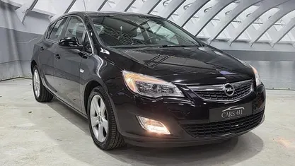 Gebruikt 2010 Opel Astra Edition Hatchback | € 4.499 (Eerlijke prijs)