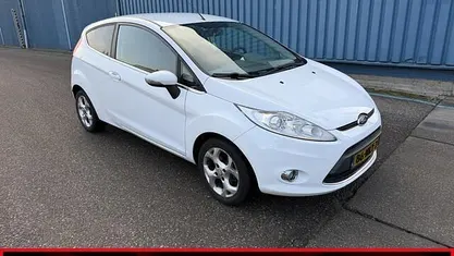 Occasion 2010 Ford Fiesta Titanium Hatchback | € 2.500 (Eerlijke prijs)