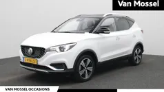 Gebruikt 2020 MG ZS Luxury Sedan | € 14.995 (Eerlijke prijs)