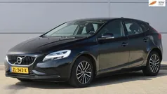 Zwart Gebruikt 2019 Volvo V40 Stationwagen | € 12.950 (Goede deal)