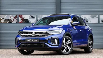 Blauw Gebruikt 2022 VW T-Roc R-line SUV | € 31.950 (Eerlijke prijs)
