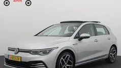 Grijs Gebruikt 2020 VW Golf VIII Edition Hatchback | € 22.283 (Eerlijke prijs)