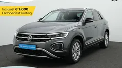 Grijs Gebruikt 2025 VW T-Roc Style SUV | € 35.900 (Eerlijke prijs)