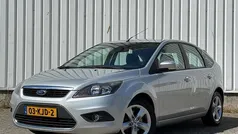 Grijs, metallic lak Gebruikt 2009 Ford Focus Limited Hatchback | € 3.249 (Eerlijke prijs)